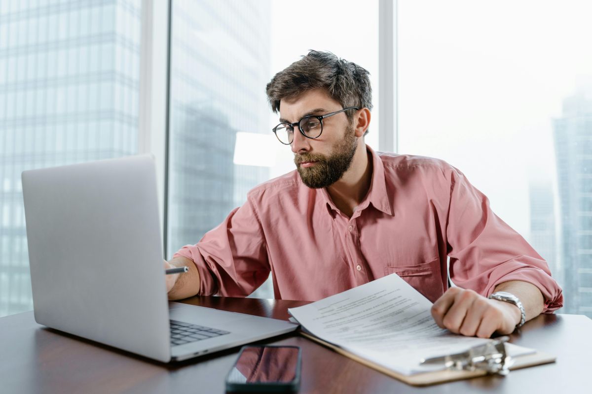 Reclama el cobro indebido de seguros bancarios